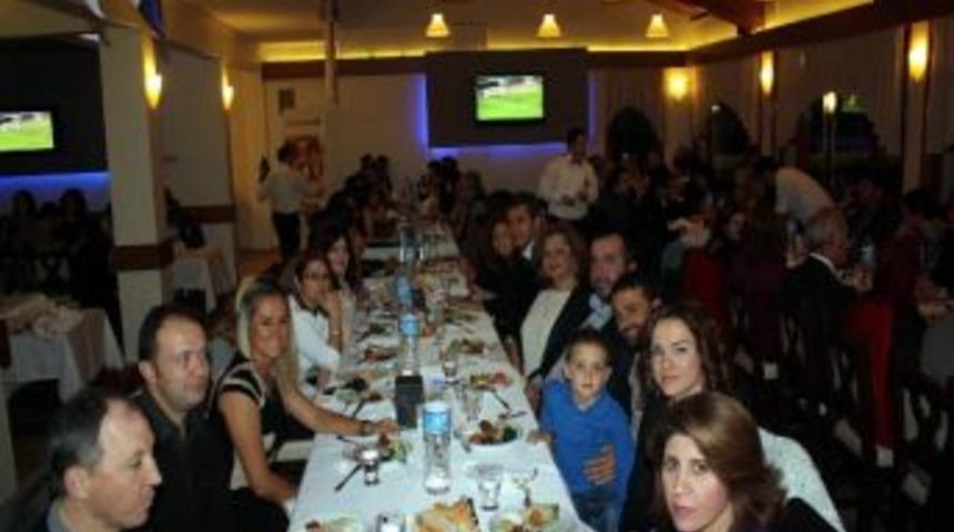 Salihli İlk&ouml;ğretim Okulu Velileri Dayanışma Yemeğinde Buluştu