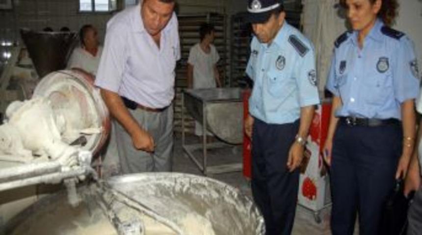 Mamak Belediyesi Zabıtası'ndan 2012'de 70 Bin Denetim