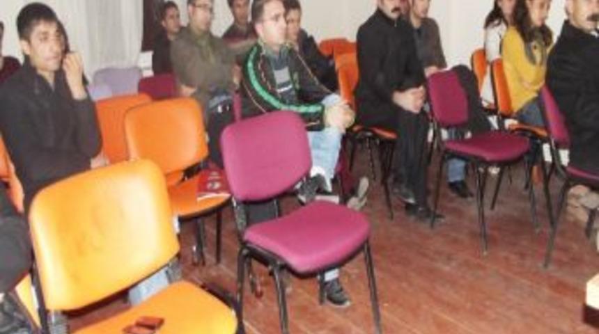 Sarmaşık Derneği Silvan'da Yoksulluk Semineri Verdi