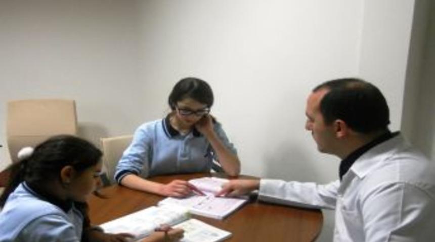 &Ouml;ğrenciler Anlamadığı Konuları Istediği &Ouml;ğretmenden Tekrar Dinleyebilecek