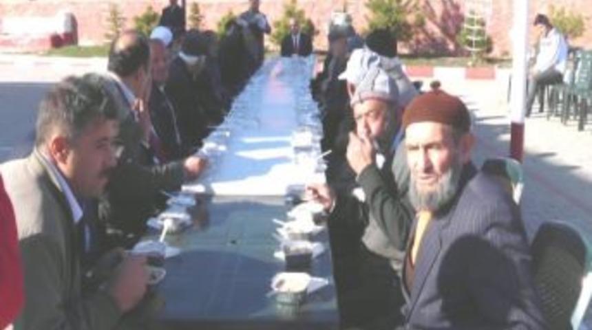 Gedikhasanlı Kasabasında 3.aşure G&uuml;n&uuml; Etkinliği