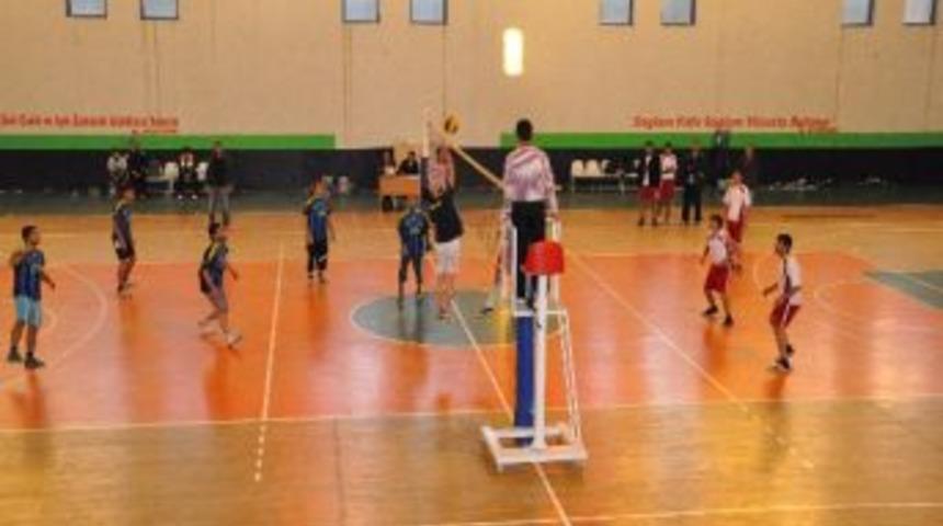 Şırnak &Uuml;niversitesi G&uuml;z Turnuvası Son Buldu