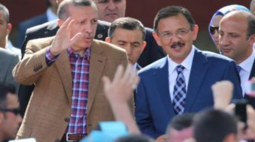 &Ouml;zhaseki Sucuk Dağıttı, Başbakan Erdoğan Tbmm'de Anlattı