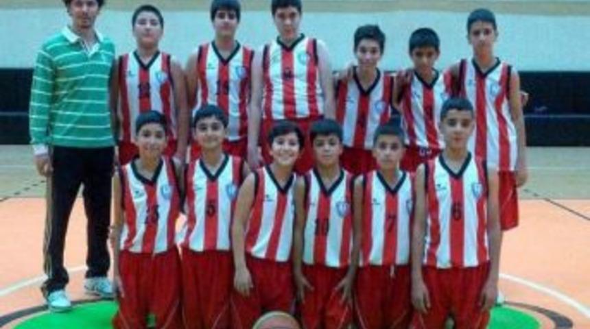 Şahinbey Belediye Basketbol Takımı Rahat Kazandı