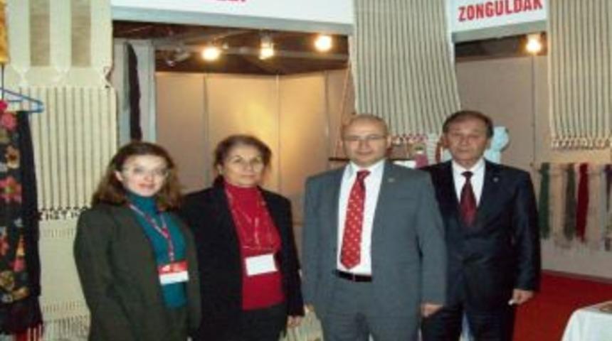 Elpek Bezi Tanıtımı S&uuml;r&uuml;yor