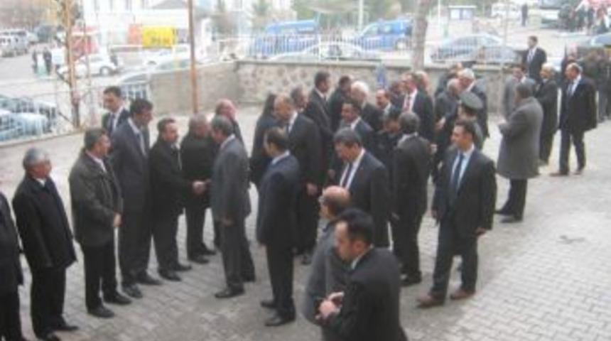 Vali Şerif Yılmaz B&uuml;nyan&rsquo;da İncelemelerde Bulundu