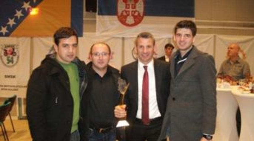 Erbay şampiyonluk kupasına kavuştu