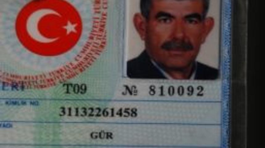 Kamyon Hafif Ticari Aracı Biçti: 2 Ölü, 3 Yaralı... (2)