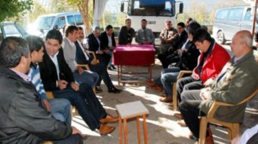 Ak Parti Heyeti Aksu'da