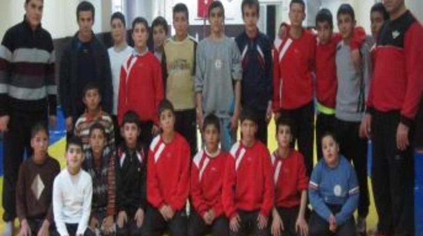 Adıyamanlı G&uuml;reşciler T&uuml;rkiye Şampiyonasına Gidiyor