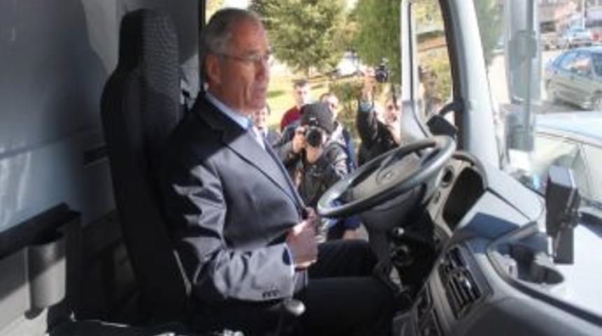 Başkan Acar &Uuml;&ccedil; Yılda Dinar Belediyesine 22 Ara&ccedil; Kazandırdı