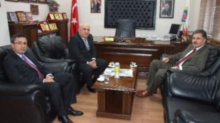 Başkan &Ccedil;akır'dan G&uuml;nd&uuml;zbey Belediyesi'ne Ziyaret