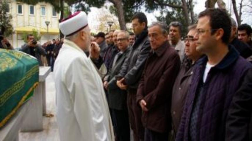 Bandırmalı İş Adamı Ozar Toprağa Verildi