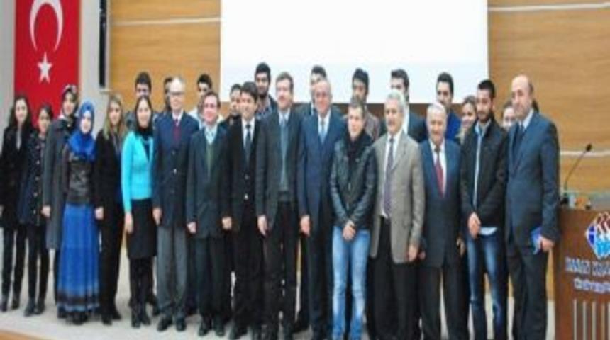 Başkan G&uuml;zelbey Hk&uuml;&rsquo;de Kentset D&ouml;n&uuml;ş&uuml;m Konulu Konferans Verdi