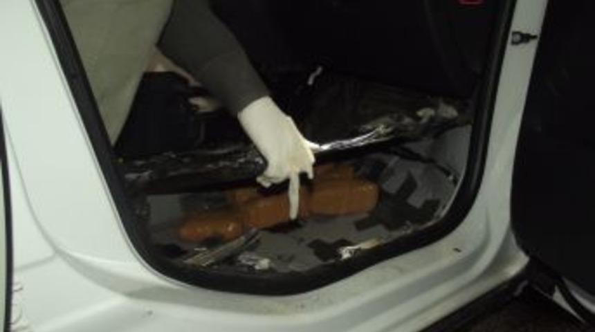 Derek&ouml;y'de Piyasa Değeri 2 Milyon 673 Bin TL Olan 44 Kilo Eroin Ele Ge&ccedil;irildi