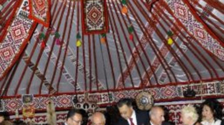 'kazakistan Milli G&uuml;n&uuml;' Verilen Resepsiyonla Kutlandı