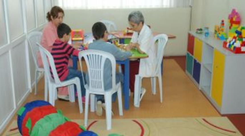 Devlet Engelli &Ccedil;ocuğu Olanlara G&uuml;nd&uuml;zl&uuml; Bakım Hizmeti Başlattı