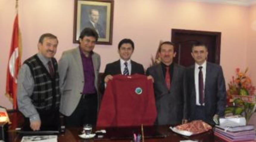 Kale Dağcılık Ve Doğa Sporları Kul&uuml;b&uuml; Y&ouml;netiminden Balışeyh Kaymakamına Ziyaret