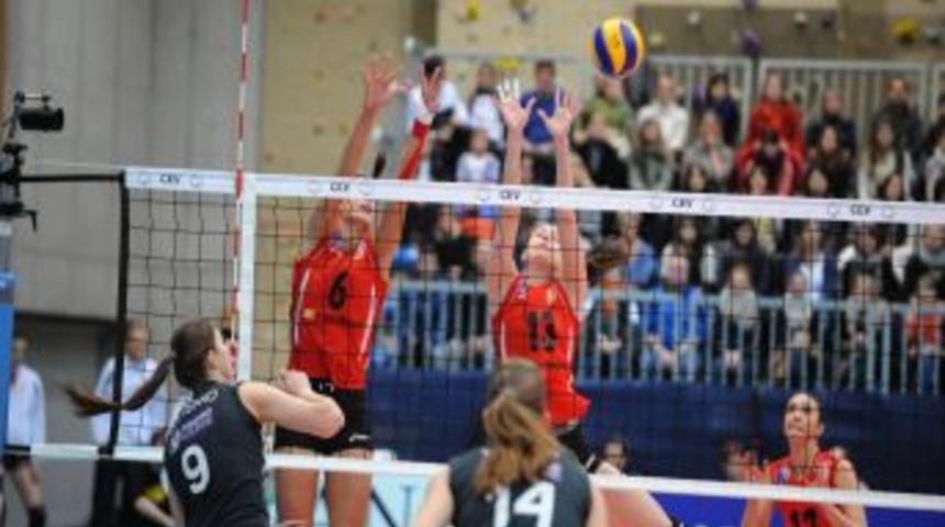 VakıfBank Antren&ouml;r&uuml; Guidetti: İkinci Turda Takımıma G&uuml;veniyorum