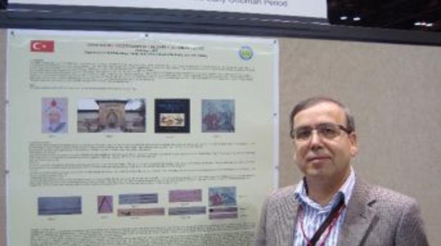 Prof. Dr. Halit Oğuz'a En İyi Poster &Ouml;d&uuml;l&uuml;