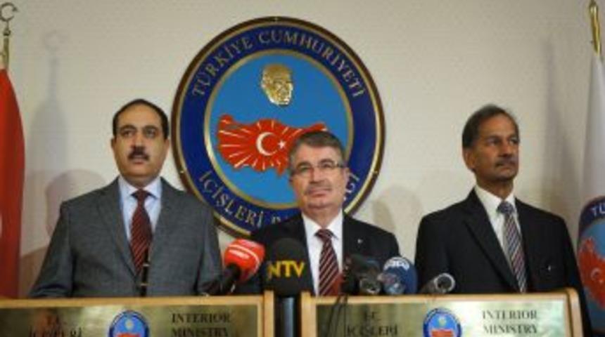 T&uuml;rkiye-Afganistan-Pakistan İ&ccedil;işleri Bakanları Zirvesi Başladı