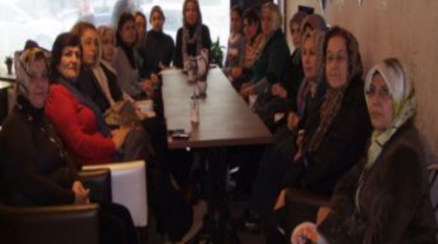 Ak Parti Kadın Kolları'ndan Esnaf Ziyareti