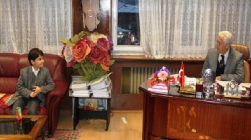 İlkokul &Ouml;ğrencisinin Sinyalizasyon Talebi