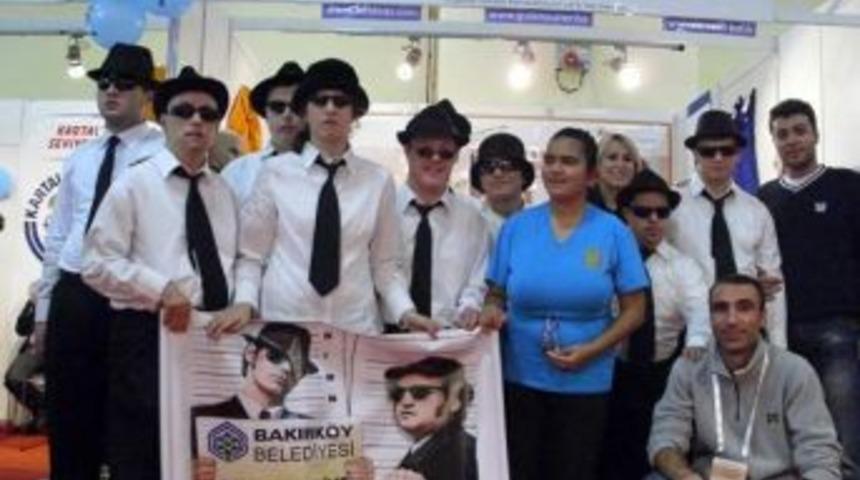 G&uuml;len Y&uuml;zler'e Engelsiz Yaşam Fuarı'nda B&uuml;y&uuml;k İlgi