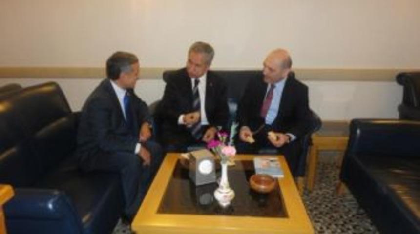 Milletvekili Yurttaş&rsquo;dan Tbmm&rsquo;de &Uuml;z&uuml;ml&uuml; Ekmek Ve Mesir Tanıtımı