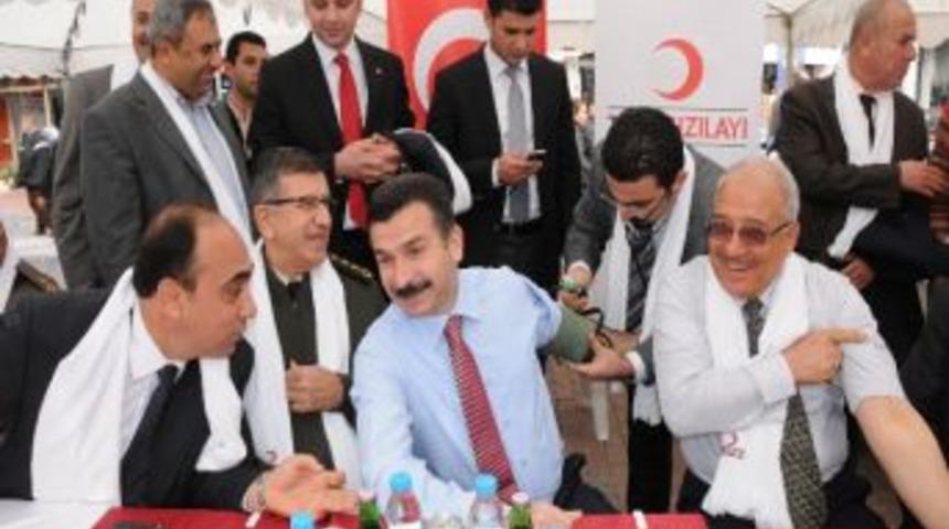Tarsuslular 12.12.2012'de Kan Bağışı İ&ccedil;in Seferber Oldu