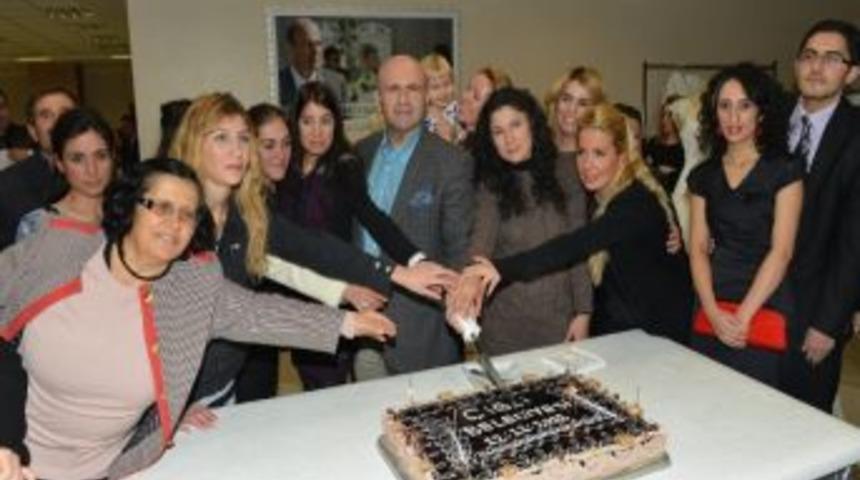 12.12.2012 Evlenecek &Ccedil;iftlere Gelinlik