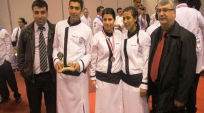 2 Aylık Aş&ccedil;ılar T&uuml;rkiye &Uuml;&ccedil;&uuml;nc&uuml;s&uuml; Oldu