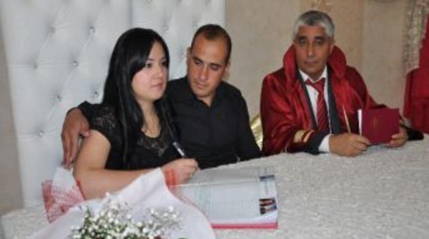 Tarsus&rsquo;ta 12.12.2012&rsquo;de Nikah Yoğunluğu