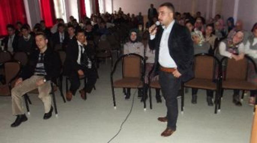 Giresun'da &Ouml;ğrencilere &ldquo;madde Bağımlılığı İle M&uuml;cadele&rdquo; Konferansı Verildi