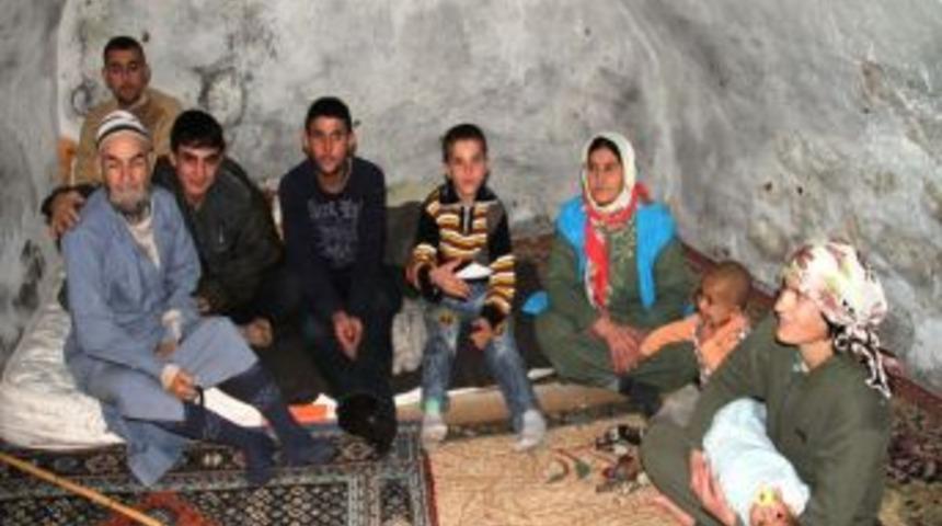 Suriyeli Ailenin Dramı Y&uuml;rekleri Dağlıyor