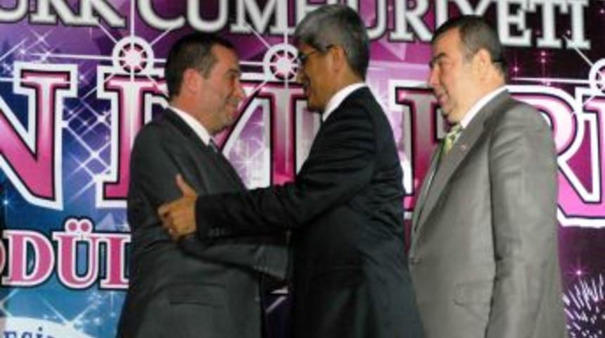 CHP Samsun Milletvekili A. İhsan Kalkavan Yılın Siyaset&ccedil;isi Se&ccedil;ildi