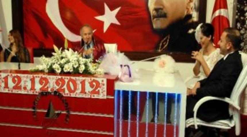 Muratpaşa Belediyesi'nde &Ouml;zel G&uuml;nde 48 Nikah