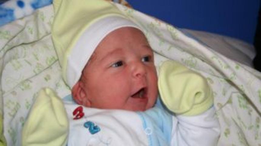 Kars&rsquo;ta 12.12.2012 Bebekleri Erkek