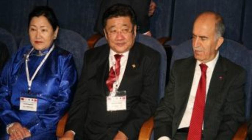 T&uuml;rkiye İle Moğolistan Arasındaki İlişkiler Gelişecek