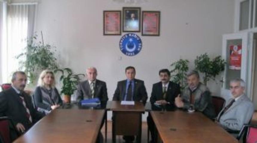 T&uuml;rkiye Kamu-sen İl Temsilcisi Ali Benli: