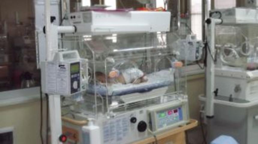 Uşak'ta 12.12.2012'in Ilk Bebekleri Elif Ve Osman Eren