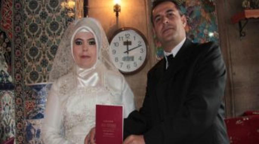 12.12.2012 G&uuml;n&uuml; Saat 12.12&rsquo;de Evlendiler