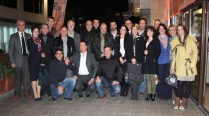 Kafkas Dernekleri Suriye'deki &Ccedil;erkezlerin Durumunu G&ouml;r&uuml;şt&uuml;