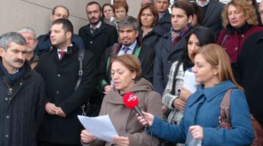 Avukatlar, Mahkemenin Pınar Selek Kararına Tepki G&ouml;sterdi