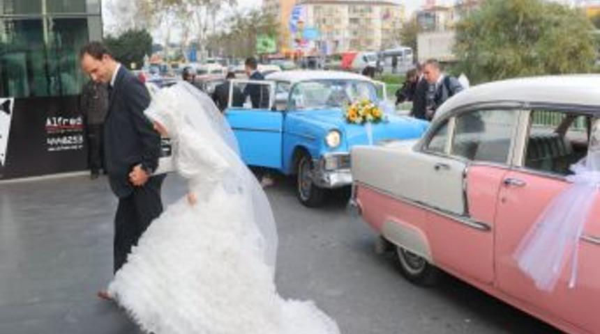 T&uuml;rkiye'nin En Y&uuml;ksek Binasında Unutulmayacak Nikah T&ouml;reni