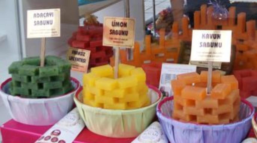 Meyvelerden Yapılan Organik Sabunlar B&uuml;y&uuml;k Ilgi G&ouml;r&uuml;yor