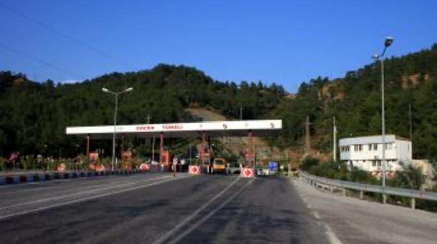 G&ouml;cek T&uuml;neli'nden Alınan &Uuml;cretler TBMM G&uuml;ndemine Taşındı