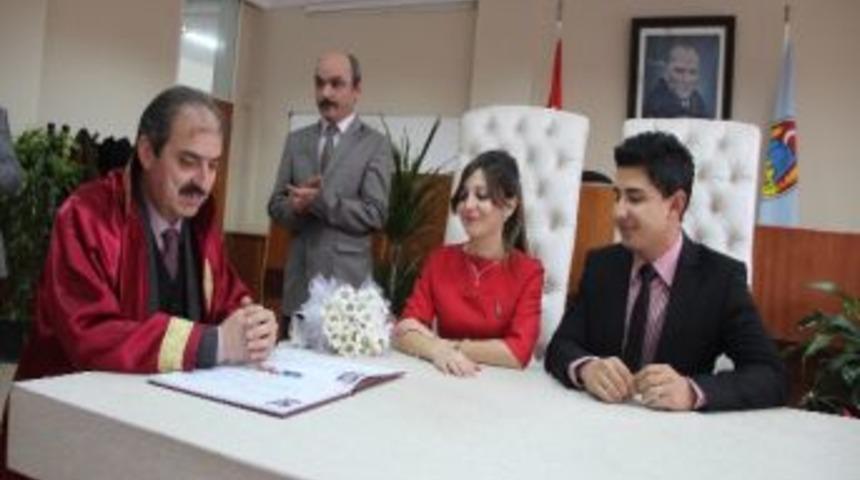 &Ccedil;ankırı'da 12.12.2012 Saat 12.12'de Nikah