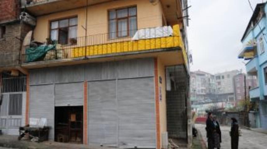 Polis Şehit Eden Ter&ouml;ristin Mahallesindeki Tanıyanları Şokta