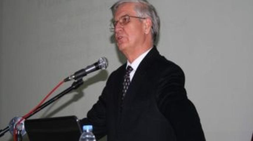 Kaü’de ‘son Gelişmeler Işığında Türkiye’nin Ab Üyeliği Ve Karşılaşılan Sorunlar’, “bir Eksen Kaymaksı Var Mı?” Konulu Konferans Düzenlendi